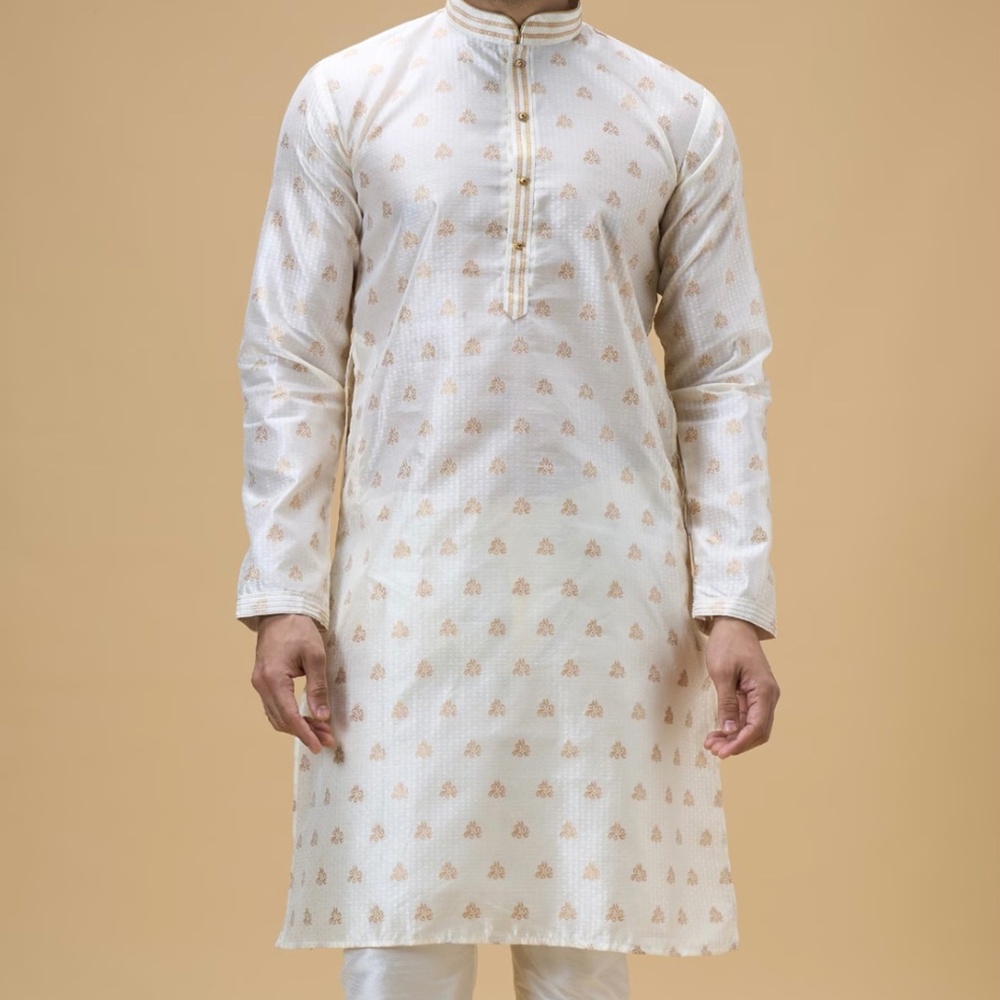 NWT - Cream Jacquard Silk Embroidery Woven Kurta - Size Large
